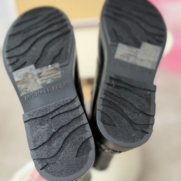 Michael kors Leslie rain bootie with Crystal Embellishments 6M - Picture 3 of 5